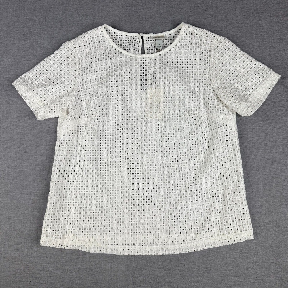 A New Day Womens Top Size Medium Eyelet White Short Sleeve Round Neck Blouse NWT